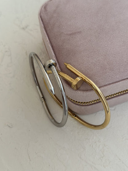 Nagelarmband (in zilver en goud)