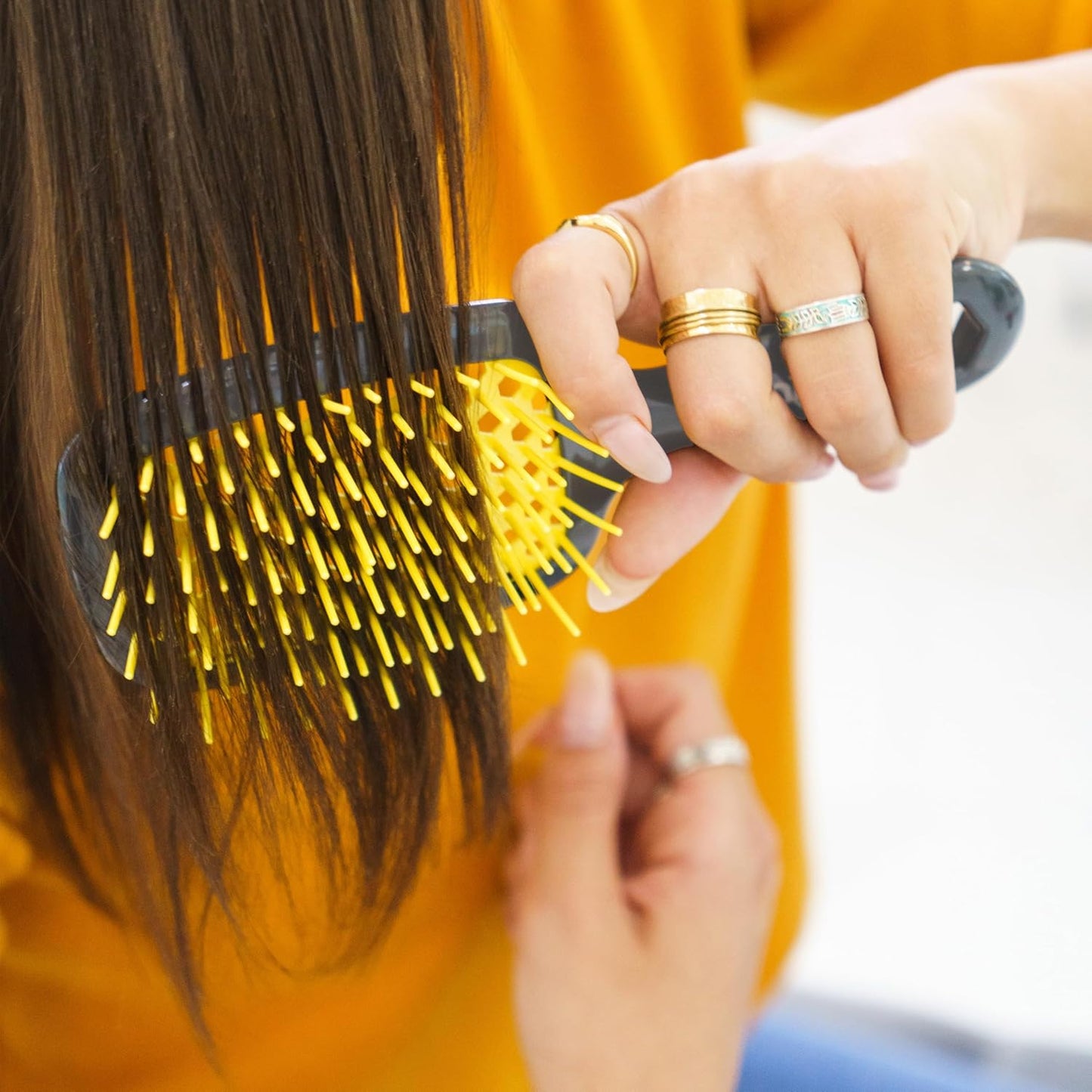 Jazmine Heat Unbrush Détanglant la brosse pour le brossage sans douleur sur tous les types de cheveux humides ou secs - Préplettes antistatiques duoflex durables, poignée légère, brosse à cheveux ventilée