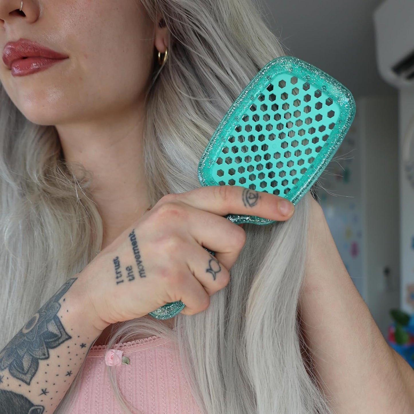 Jazmine Heat Unbrush Détanglant la brosse pour le brossage sans douleur sur tous les types de cheveux humides ou secs - Préplettes antistatiques duoflex durables, poignée légère, brosse à cheveux ventilée